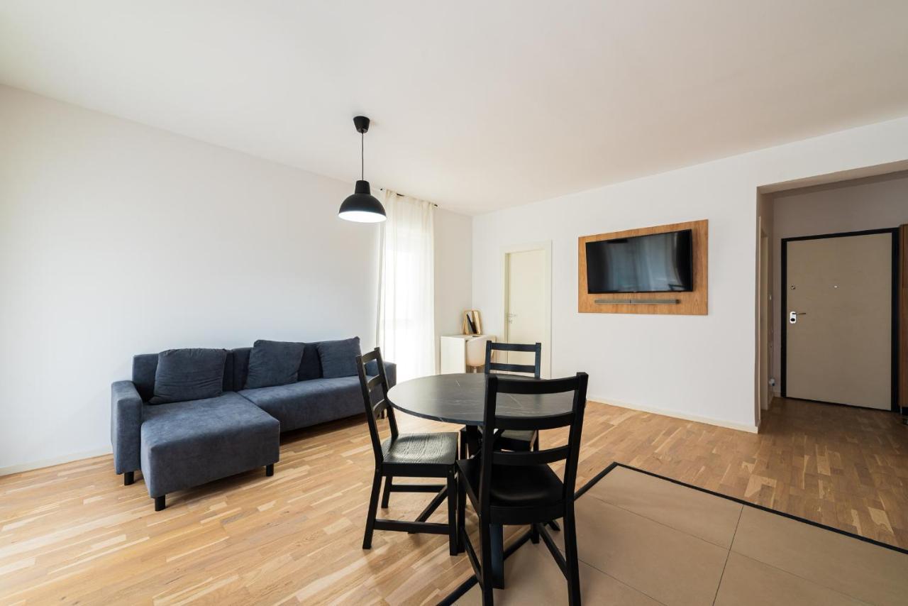 Sara - Stylish Apt With Balcony Near Piata Obor Bukarest Exterior foto