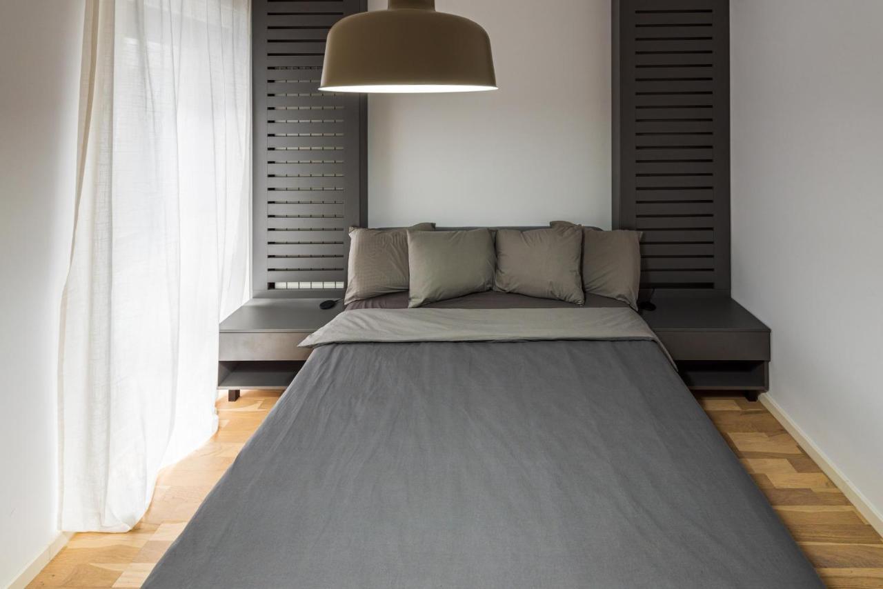 Sara - Stylish Apt With Balcony Near Piata Obor Bukarest Exterior foto