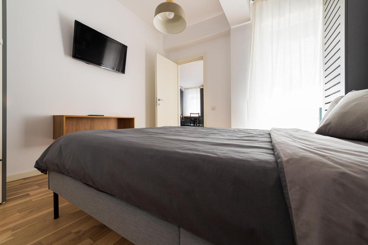 Sara - Stylish Apt With Balcony Near Piata Obor Bukarest Exterior foto