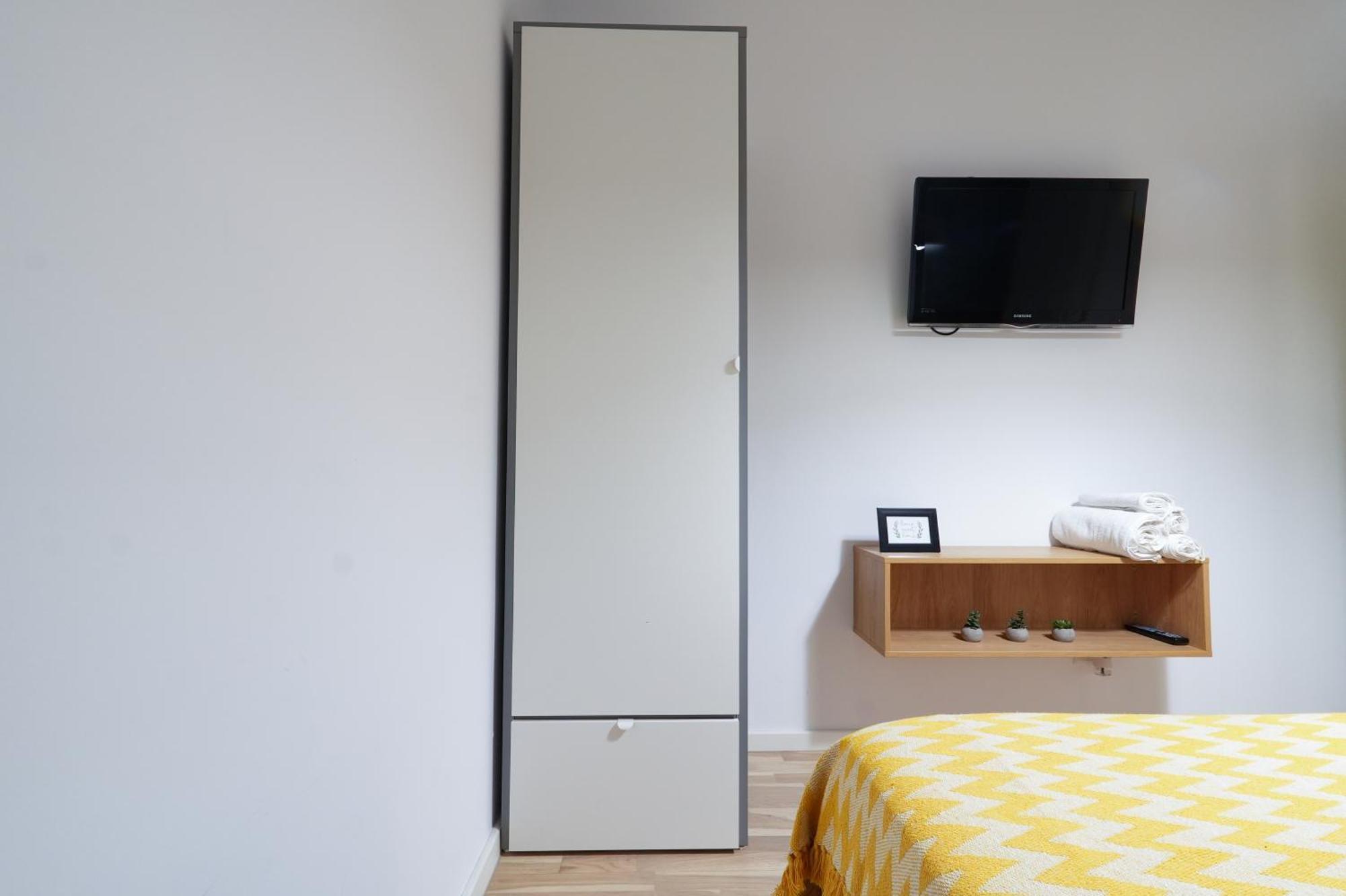 Sara - Stylish Apt With Balcony Near Piata Obor Bukarest Exterior foto